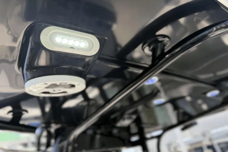 Slide: The Image of NauticStar 2602 Legacy 2021 - 20