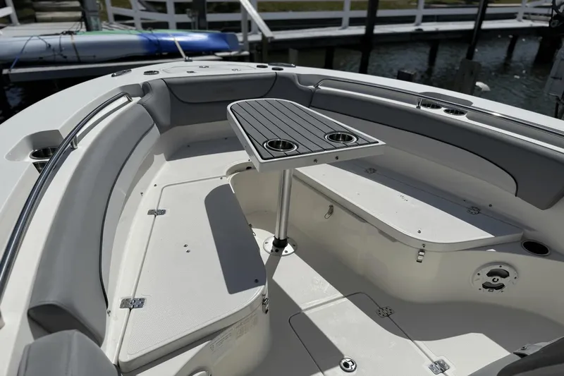 Slide: The Image of NauticStar 2602 Legacy 2021 - 45