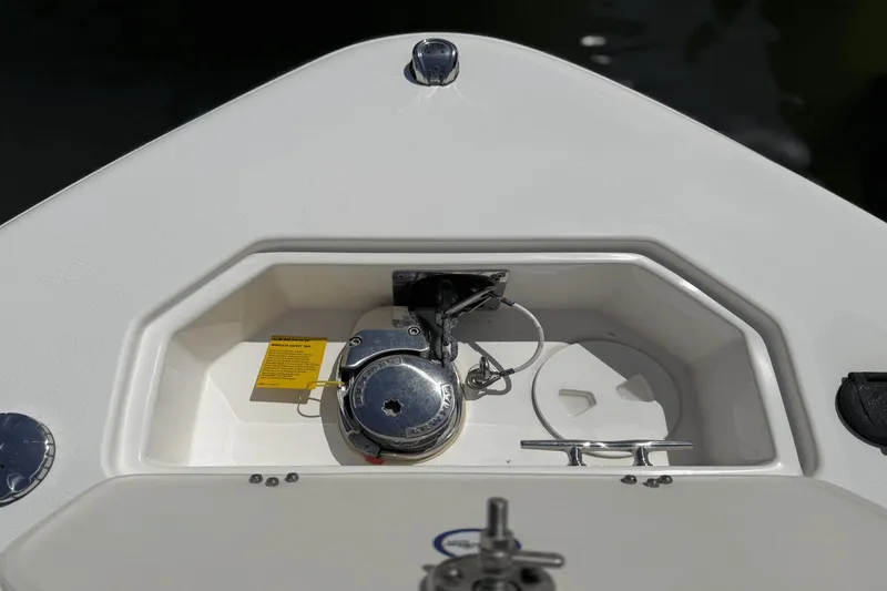 Slide: The Image of NauticStar 2602 Legacy 2021 - 47