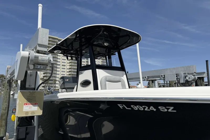 Slide: The Image of NauticStar 2602 Legacy 2021 - 5