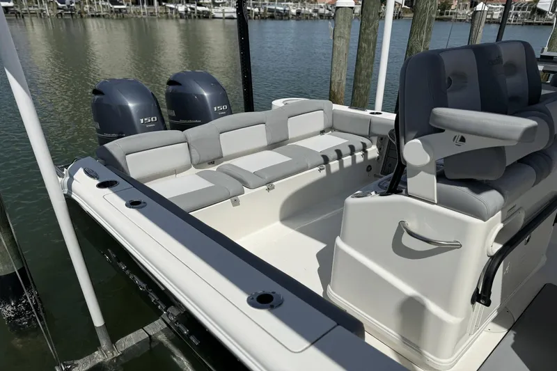 Slide: The Image of NauticStar 2602 Legacy 2021 - 7