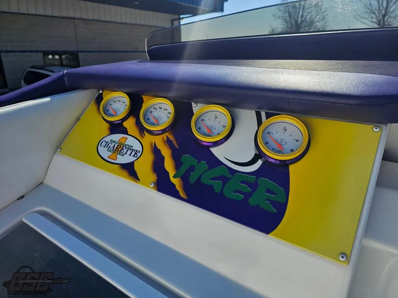 Slide: The Image of Cigarette 42 Tiger 2003 - 72