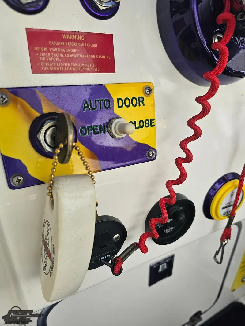 Slide: The Image of Cigarette 42 Tiger 2003 - 81