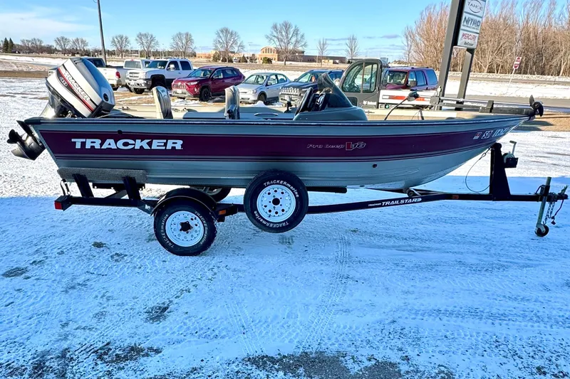 Slide: The Image of Bass Tracker PRO DEEP V16 1998 - 3