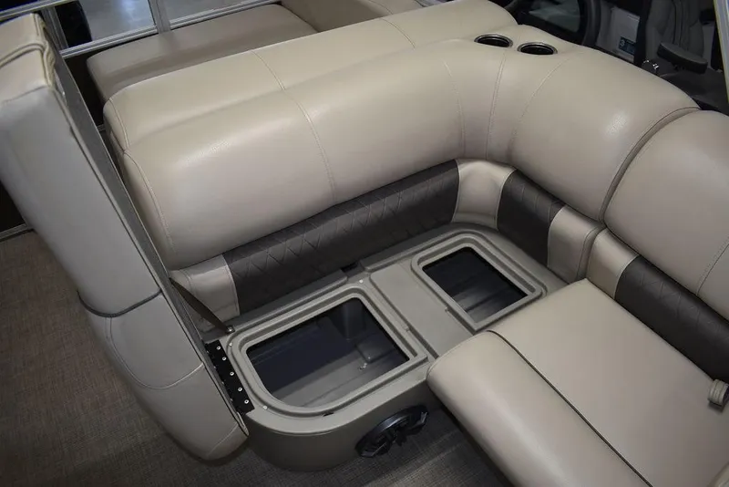 Slide: The Image of Sun Tracker Sportfish 24 XP3 2023 - 50