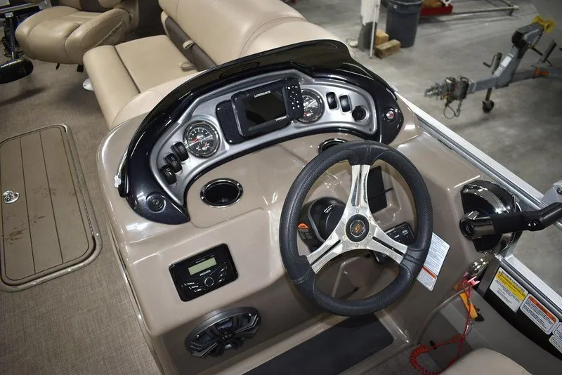 Slide: The Image of Sun Tracker Sportfish 24 XP3 2023 - 52