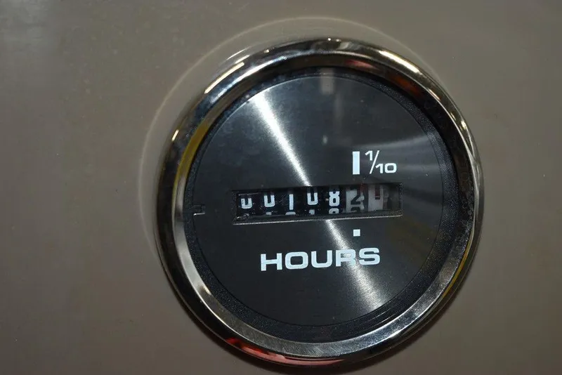 Slide: The Image of Sun Tracker Sportfish 24 XP3 2023 - 78