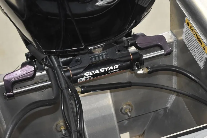 Slide: The Image of Sun Tracker Sportfish 24 XP3 2023 - 83