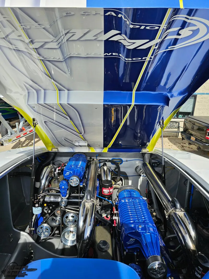 Slide: The Image of Outerlimits 39 Quattro 2007 - 100