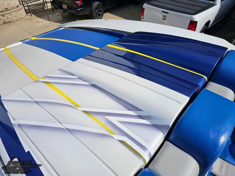 Slide: The Image of Outerlimits 39 Quattro 2007 - 97