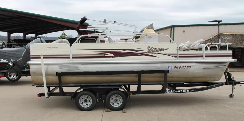 Slide: The Image of Voyager 20 sport 2004 - 3