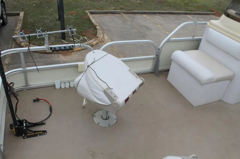 Slide: The Image of Voyager 20 sport 2004 - 7