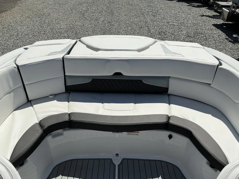 Slide: The Image of Monterey 224FS 2025 - 8