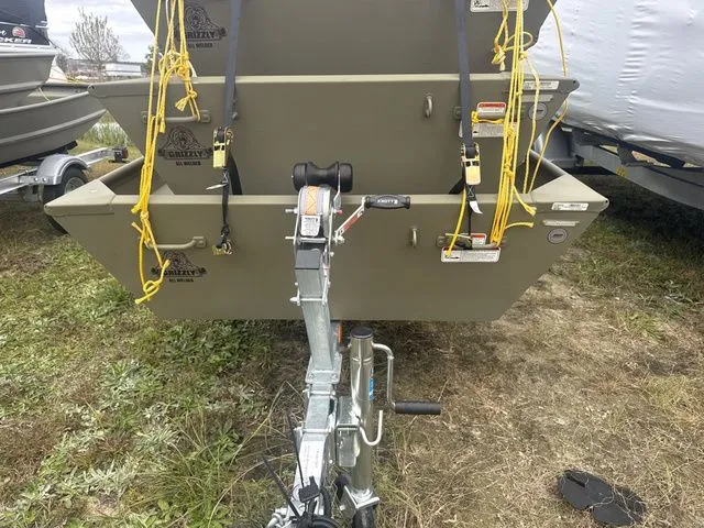 Slide: The Image of Tracker 1236 JON 2025 - 9