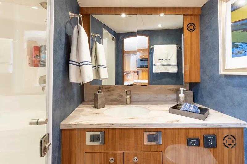 Slide: The Image of Viking 38 Billfish 2019 - 6