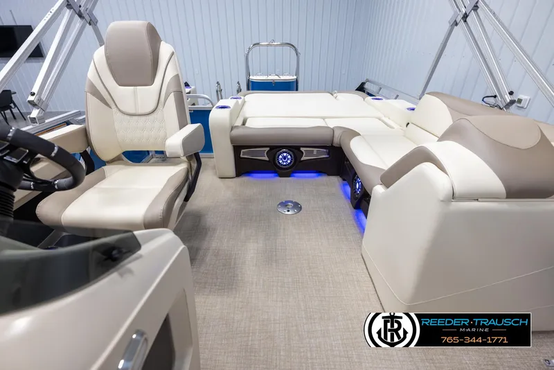 Slide: The Image of 2025 Avalon LSZ VRB boat interior with luxurious seating and modern design. - 14