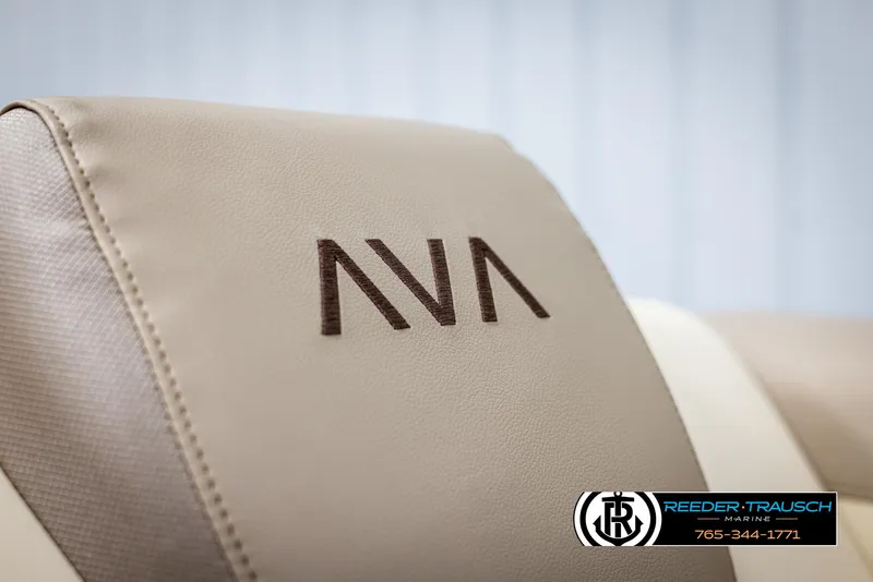 Slide: The Image of 2025 Avalon LSZ VRB boat seat with logo, beige upholstery, Reeder-Trausch Marine branding. - 40