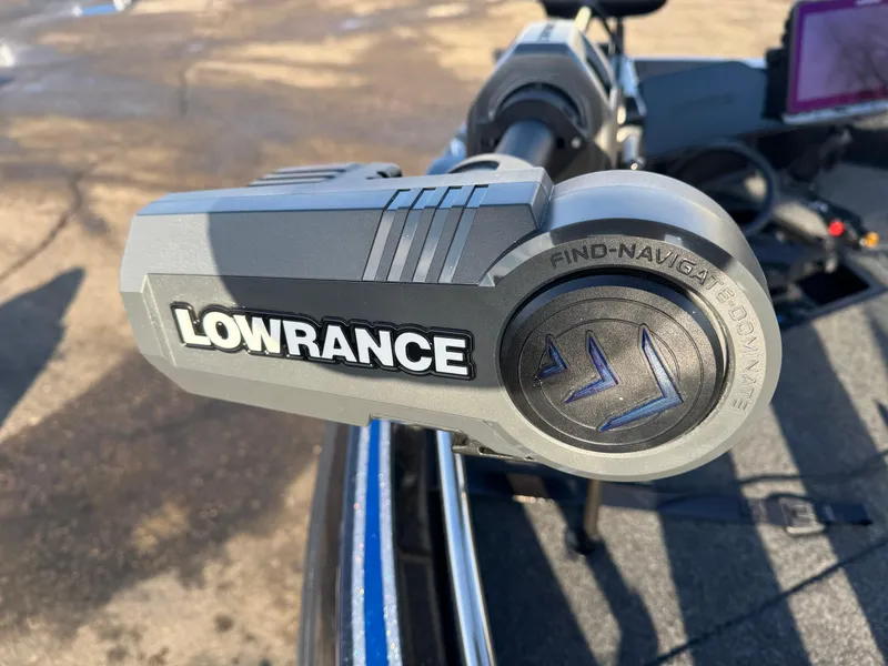 Slide: The Image of Lowrance navigation device on 2024 Nitro ZV21 Pro boat, close-up view. - 12