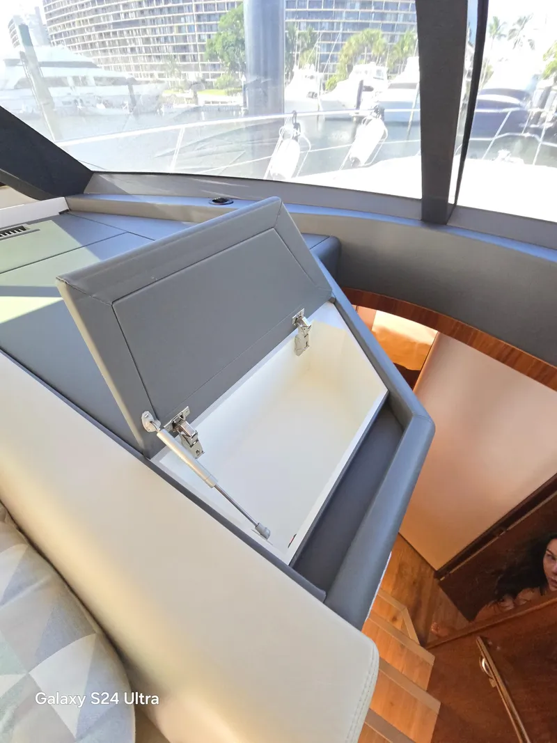 Slide: The Image of Riviera 54 Enclosed Flybridge 2022 - 101