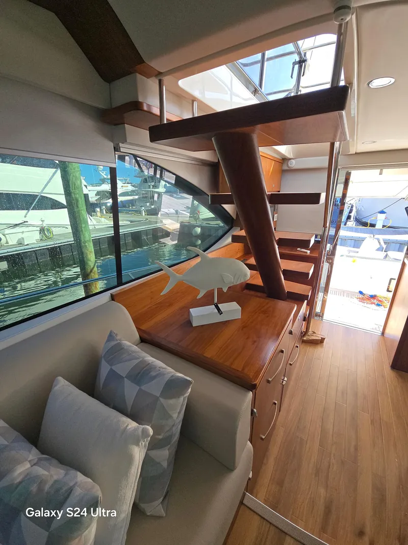 Slide: The Image of Riviera 54 Enclosed Flybridge 2022 - 112