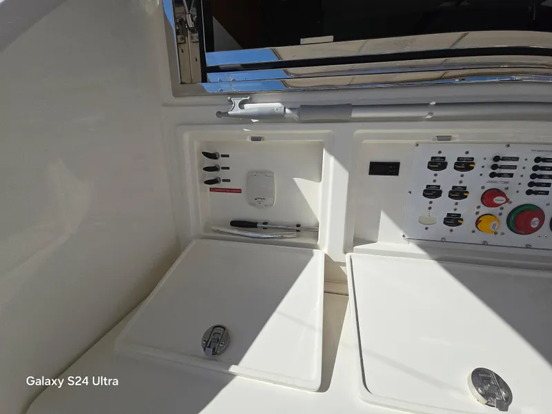 Slide: The Image of Riviera 54 Enclosed Flybridge 2022 - 135