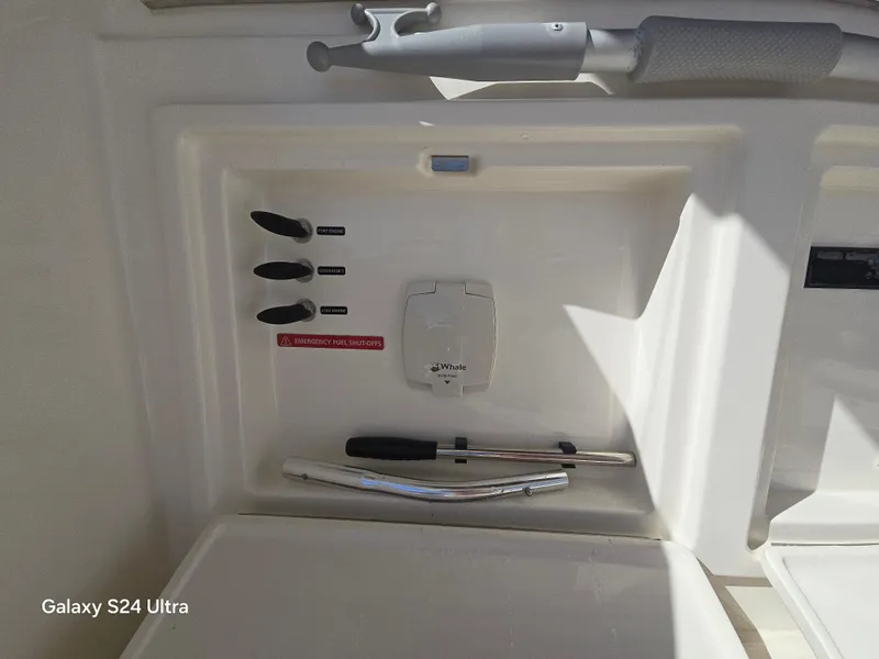 Slide: The Image of Riviera 54 Enclosed Flybridge 2022 - 139