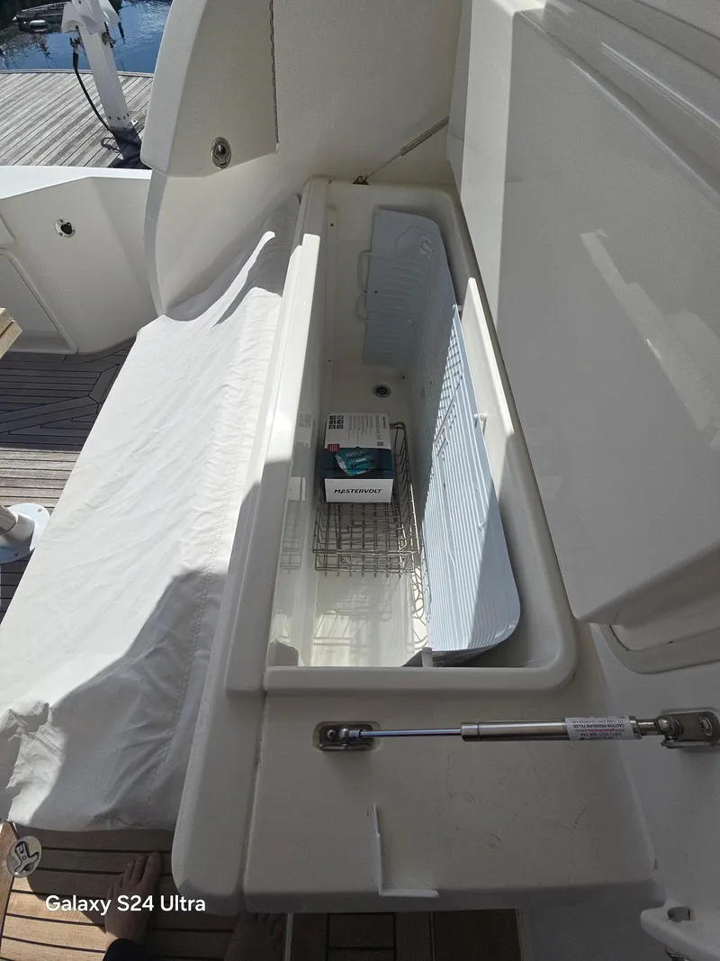 Slide: The Image of Riviera 54 Enclosed Flybridge 2022 - 149