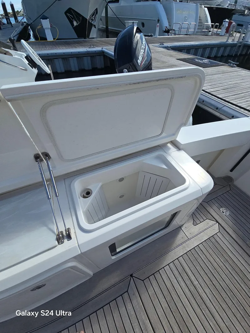 Slide: The Image of Riviera 54 Enclosed Flybridge 2022 - 153