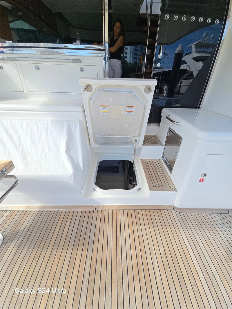 Slide: The Image of Riviera 54 Enclosed Flybridge 2022 - 169