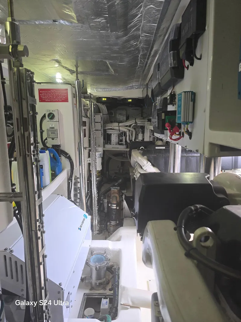 Slide: The Image of Riviera 54 Enclosed Flybridge 2022 - 172