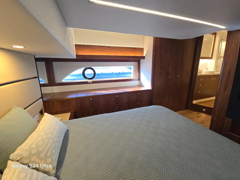 Slide: The Image of Riviera 54 Enclosed Flybridge 2022 - 51