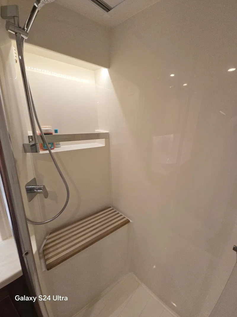 Slide: The Image of Riviera 54 Enclosed Flybridge 2022 - 66