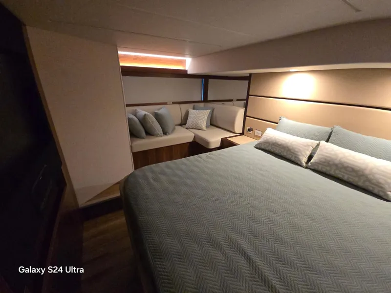 Slide: The Image of Riviera 54 Enclosed Flybridge 2022 - 75