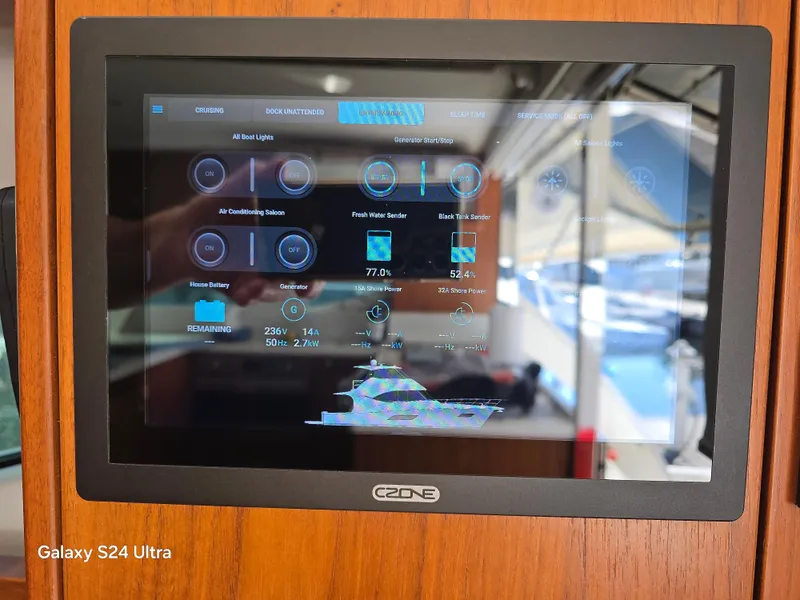 Slide: The Image of Riviera 54 Enclosed Flybridge 2022 - 88
