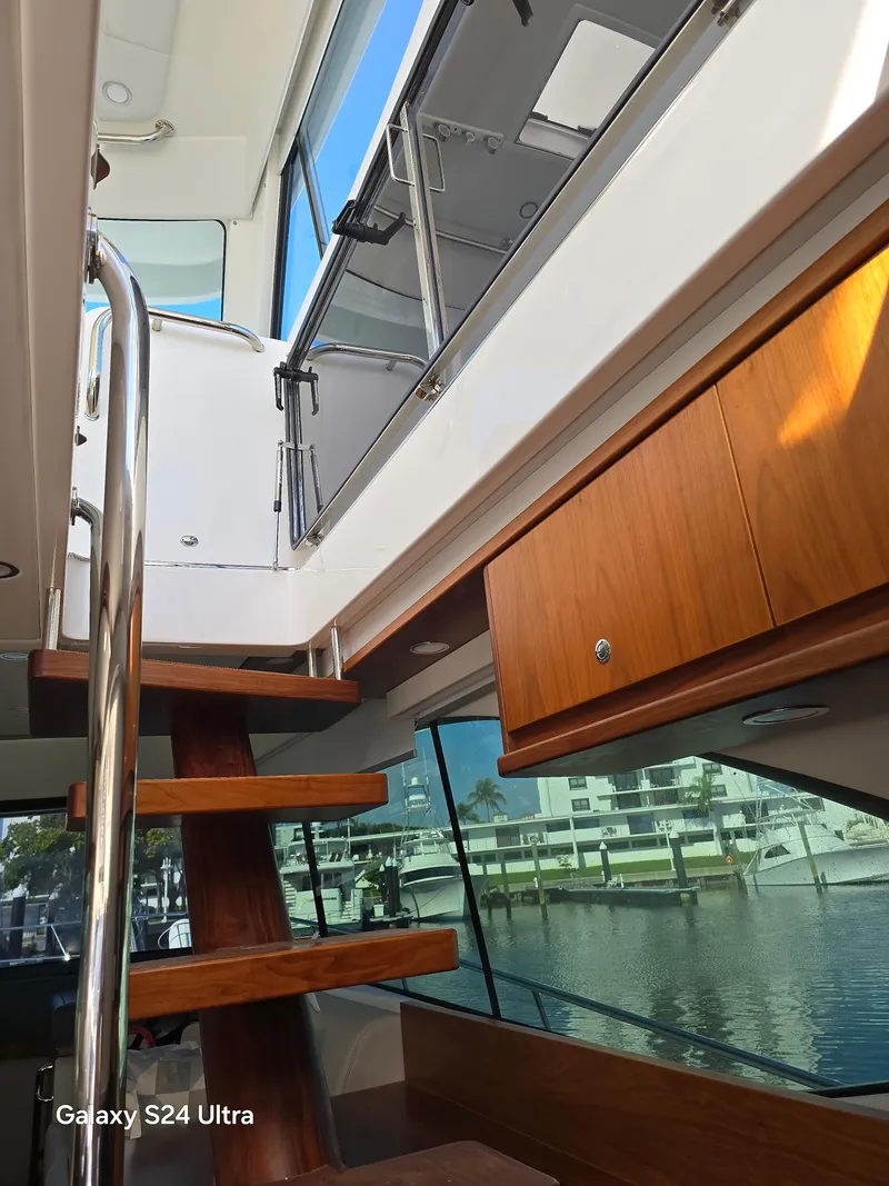 Slide: The Image of Riviera 54 Enclosed Flybridge 2022 - 92