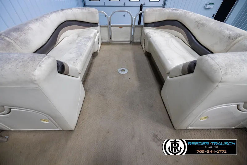 Slide: The Image of Sun Tracker 22 Party Barge 2005 - 18