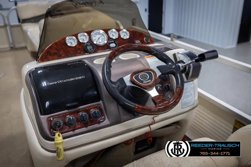 Slide: The Image of Sun Tracker 22 Party Barge 2005 - 23