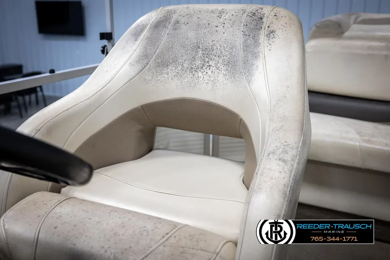 Slide: The Image of Sun Tracker 22 Party Barge 2005 - 31