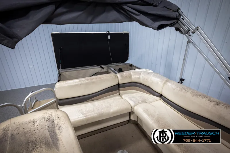 Slide: The Image of Sun Tracker 22 Party Barge 2005 - 37