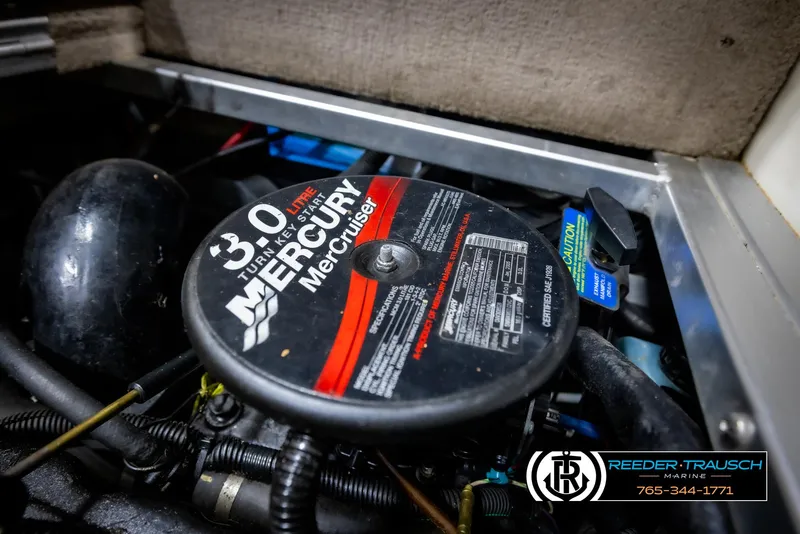 Slide: The Image of Sun Tracker 22 Party Barge 2005 - 39