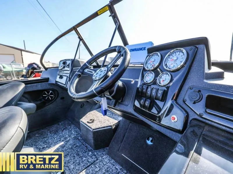 Slide: The Image of Targa V-18 Combo 2025 - 12