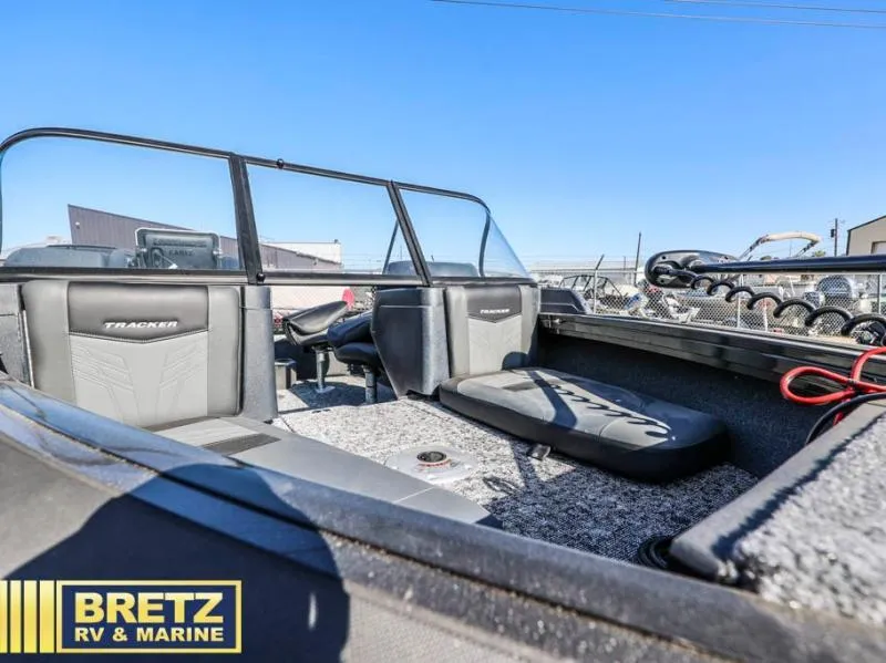 Slide: The Image of Targa V-18 Combo 2025 - 14