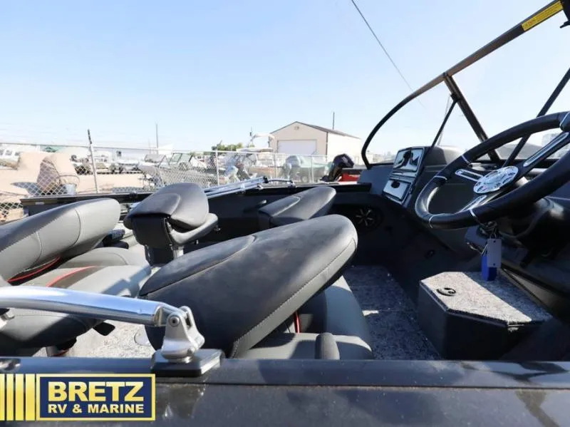 Slide: The Image of Targa V-18 Combo 2025 - 15