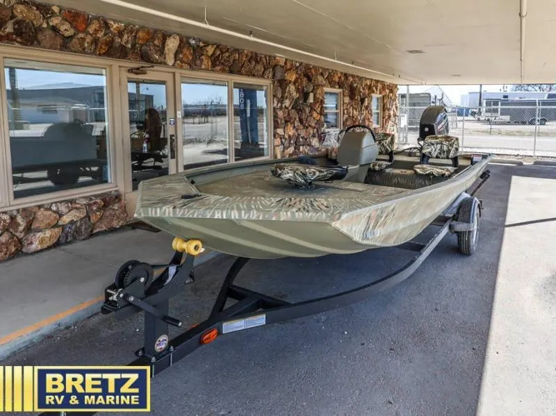 Slide: The Image of 2025 Grizzly 1754 SC boat on trailer at Bretz RV & Marine dealership. - 3