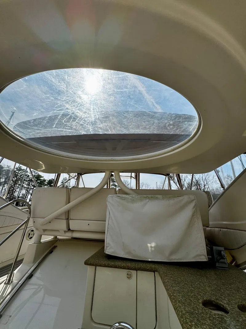 Slide: The Image of 1998 Maxum 4100 SCA - 109