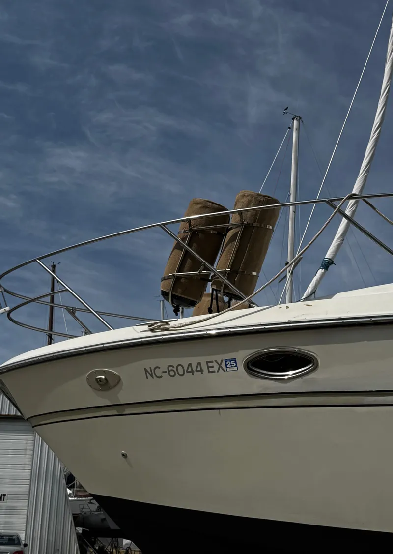 Slide: The Image of 1998 Maxum 4100 SCA - 11