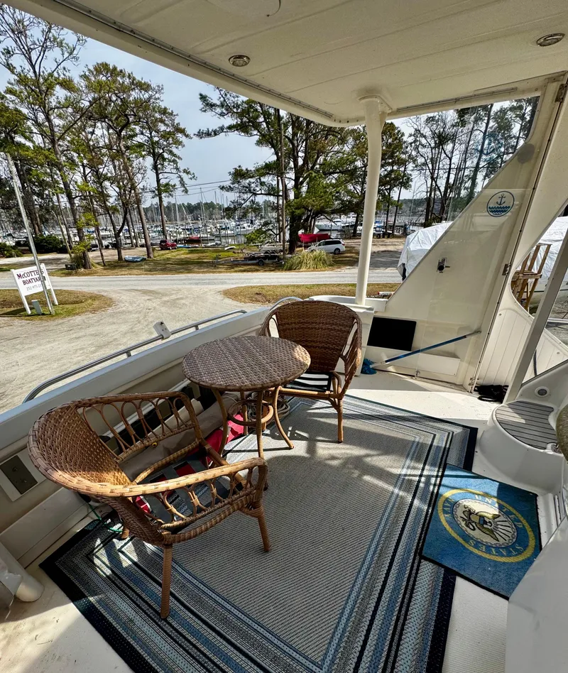 Slide: The Image of 1998 Maxum 4100 SCA - 110