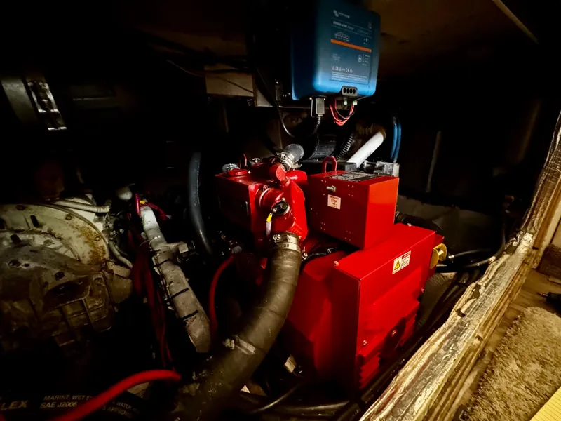 Slide: The Image of 1998 Maxum 4100 SCA - 120