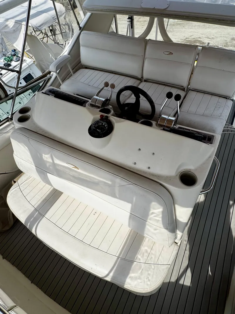 Slide: The Image of 1998 Maxum 4100 SCA - 28