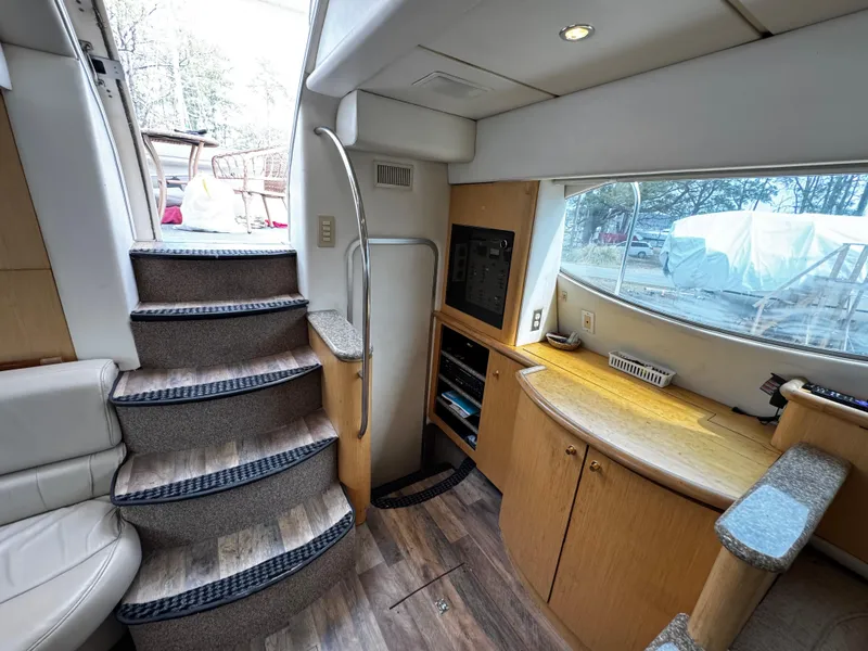 Slide: The Image of 1998 Maxum 4100 SCA - 43